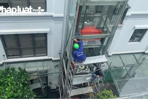 Phường, Quận cần giám sát chặt chẽ việc tháo dỡ thang máy vi phạm tại Gamuda Garden