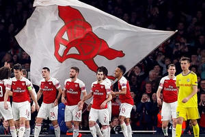 Arsenal 3-0 BATE Borisov: Nợ cũ được đòi Arsenal 3-0 BATE Borisov: Nợ cũ được đòi