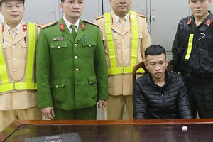 Bắt đối tượng vận chuyển 1.000 viên ma túy tổng hợp từ Vinh về Hà Tĩnh tiêu thụ