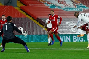 Liverpool 3-1 Arsenal: Sức mạnh của đương kim vô địch