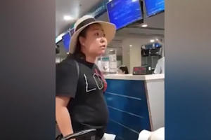 Vụ đại uý Hiền đại náo sân bay: Giáng cấp là quá nhẹ Vụ đại uý Hiền đại náo sân bay: Giáng cấp là quá nhẹ