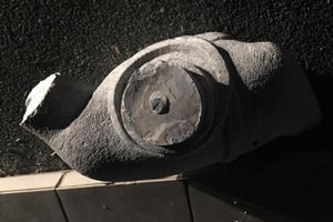 Bắc Kạn: Tượng đài bị đổ, một cháu bé phải nhập viện