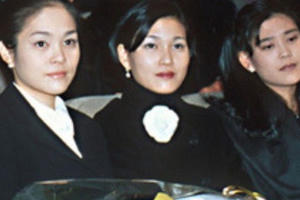 Cuộc sống đằng sau vỏ bọc nhung lụa của những “nàng công chúa” tập đoàn Samsung