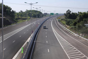 Thống nhất chủ trương nghiên cứu đầu tư hai tuyến đường tại Quảng Nam, Kon Tum