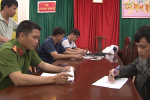 TT-Huế: Bắt giữ 2 đối tượng sử dụng công nghệ cao để lừa đảo chiếm đoạt hàng tỷ đồng TT-Huế: Bắt giữ 2 đối tượng sử dụng công nghệ cao để lừa đảo chiếm đoạt hàng tỷ đồng