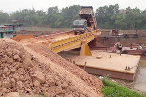 Nhiều bến, bãi tập kết VLXD sai phạm trên địa bàn, huyện Lục Ngạn xử lý ra sao?