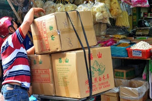 Lo hàng Trung Quốc tràn vào Việt Nam