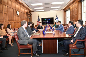 Thành lập Đoàn đàm phán Chính phủ về các vấn đề thương mại với Hoa Kỳ