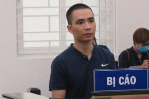 Bị đồng nghiệp đánh suýt chết vì nói xấu mẹ người ta