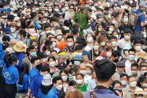 Nửa triệu du khách về Đền Hùng trong ngày Giỗ Tổ Hùng Vương