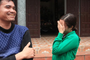 Trò chuyện với cặp vợ chồng làm “chuyện ấy” trong lễ hội độc nhất Việt Nam