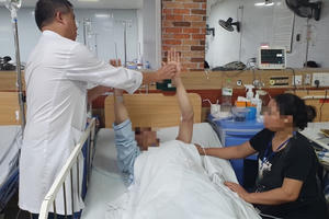 “Đề nghị Quốc hội cấm sản xuất và lưu hành thuốc lá điện tử” “Đề nghị Quốc hội cấm sản xuất và lưu hành thuốc lá điện tử”