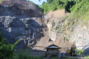 Mỏ đá Pa Tần tập kết vật liệu, đổ thải trái phép trong thời gian dài: Sở TNMT tỉnh Điện Biên nói gì?