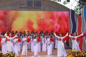 Ngàn người đẹp khoe sắc cùng tà áo dài trong ngày Quốc tế Phụ nữ