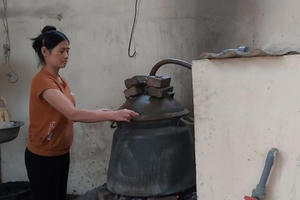 Quản lý rượu quê: Nấu mấy đời, ai quản đâu?