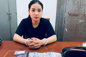 Hot girl núp bóng quán Bún bò Huế để bán ma tuý