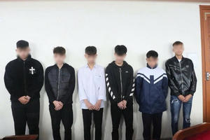 Hà Tĩnh: Truy bắt nhóm thanh thiếu niên gây án trong đêm Hà Tĩnh: Truy bắt nhóm thanh thiếu niên gây án trong đêm