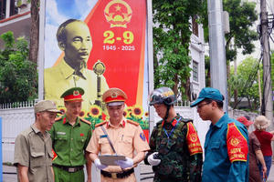 Công an Hà Nội khuyến cáo người dân bảo đảm an ninh trật tự Lễ kỉ niệm 80 năm Quốc khánh 2/9 Công an Hà Nội khuyến cáo người dân bảo đảm an ninh trật tự Lễ kỉ niệm 80 năm Quốc khánh 2/9