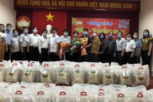 Cần Thơ “Chia sẻ ngày Xuân ấm áp” đến các hộ nghèo, gia đình có người bị tai nạn giao thông