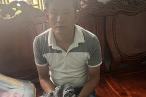 Bắt khẩn cấp đối tượng trộm tiền trong hầm giữ xe của siêu thị