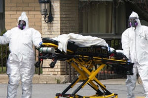 Mỹ: 37.000 người chết vì Covid-19, Tổng thống và thống đốc "khẩu chiến"