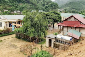 Ngôi trường 'chạy lũ' mong sớm có ký túc xá và phòng học mới