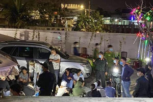 Bắt quả tang 33 người đánh bạc dưới hình thức xóc đĩa