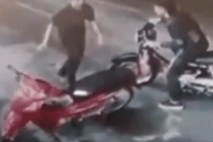 Công bố hình ảnh nghi phạm sát hại tài xế taxi ở Mỹ Đình