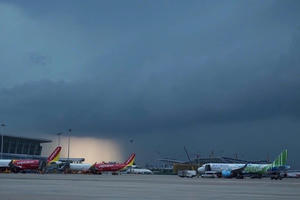 Tạm ngừng tiếp thu, khai thác tàu bay Cảng hàng không quốc tế Vân Đồn và Cát Bi