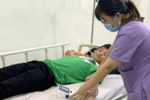 Đắk Nông: Sau bữa cơm trưa 11 người nghi bị ngộ độc