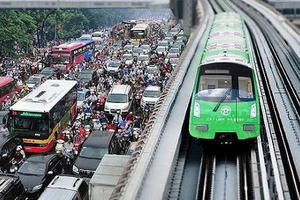 43 tuyến xe buýt sẽ bị nắn lộ trình theo trục metro Cát Linh - Hà Đông