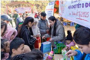 Pharmacity chung tay thắp sáng ước mơ cho trẻ em vùng cao trong chương trình "Xuân biên cương - Tết ấm cho em - Hội chợ tết 0 đồng"