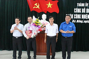 Ông Nguyễn Bá Cảnh nhận nhiệm vụ mới tại Thành ủy Đà Nẵng Ông Nguyễn Bá Cảnh nhận nhiệm vụ mới tại Thành ủy Đà Nẵng