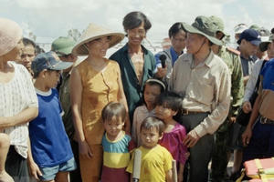 Tổng Bí thư Lê Khả Phiêu - vị lãnh đạo luôn lắng nghe nhân dân