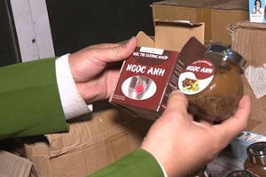 Thu giữ gần 10.000 sản phẩm thuốc đông y không đảm bảo Thu giữ gần 10.000 sản phẩm thuốc đông y không đảm bảo