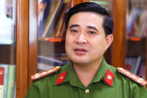 Vụ lạ lùng cách lập biên bản của CA phường Tây Tựu: Sẽ xử lý nghiêm theo quy định của ngành! Vụ lạ lùng cách lập biên bản của CA phường Tây Tựu: Sẽ xử lý nghiêm theo quy định của ngành!