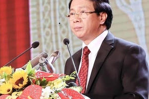 Đưa doanh nghiệp làm khâu đột phá trong phát triển kinh tế thành phố Cảng Đưa doanh nghiệp làm khâu đột phá trong phát triển kinh tế thành phố Cảng