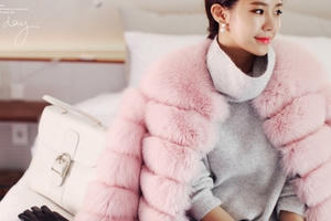 Tư vấn sắc màu trang phục đem lại may mắn trong dịp tết 2016?