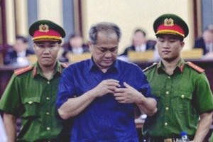 Tiếp tục khởi tố 4 cựu cán bộ ngân hàng liên quan đến đại gia Trầm Bê