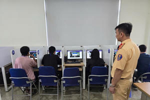 Công an TP Hồ Chí Minh lần đầu tiên tổ chức thi sát hạch, cấp Giấy phép lái xe