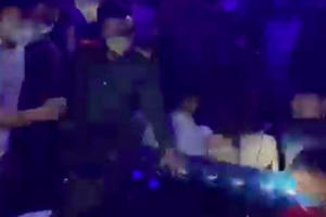 Đột kích quán bar phát hiện 70 người dương tính với ma tuý