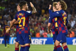 Barcelona 5-2 Betis: "Cơn mưa" bàn thắng
