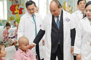 Tuyên truyền để người dân hiểu rõ “ung thư biết sớm trị lành”