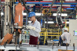 Ngành may mặc, giày dép của Hải Dương đang gặp “khó”