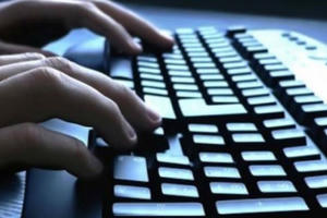 Bài học cho những “anh hùng bàn phím” Bài học cho những “anh hùng bàn phím”