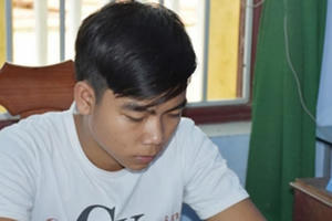 Đột nhập tiệm bạc khoắng sạch tài sản