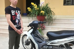 Lạng Sơn: Bắt đối tượng thiếu tiền tiêu xài, trộm xe mô tô của hàng xóm