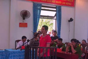 Thừa Thiên Huế: Chồng đâm chết vợ vì bị giành con