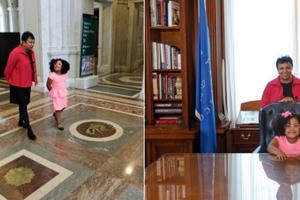 Bé gái 4 tuổi, đọc trên 1.000 cuốn sách Bé gái 4 tuổi, đọc trên 1.000 cuốn sách