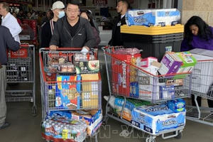 Hệ lụy của 'virus đám đông' Hệ lụy của 'virus đám đông'